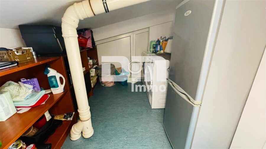 Traumhafte Maisonette-Wohnung im Penthouse-Stil mit Terrassen- und Balkonfläche - Abstellraum / Waschmaschinenanschluss